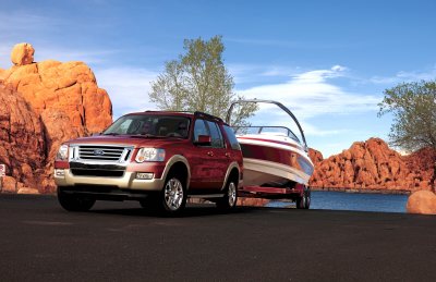 2009 Ford Explorer Towing Boat